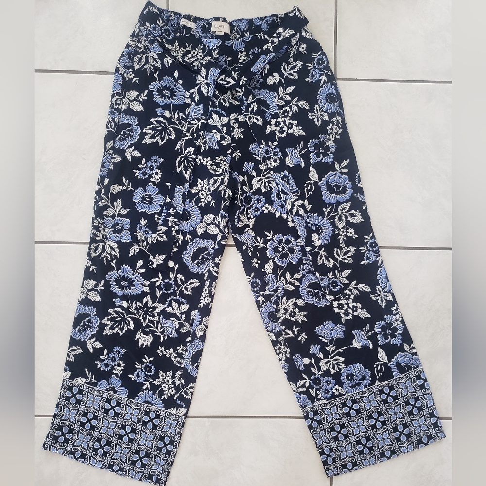 Wide-Leg Crop Flowy Pants